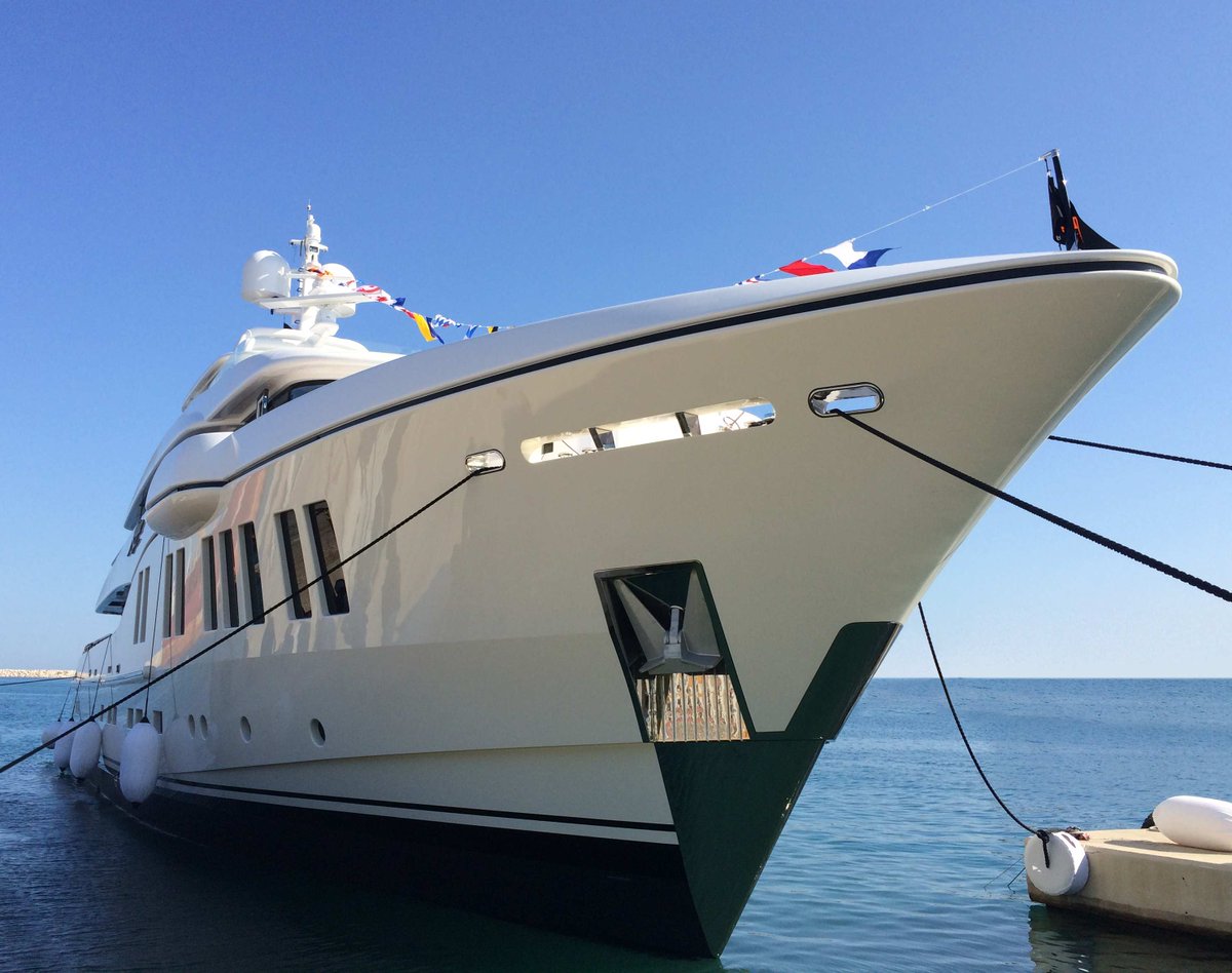 SuperyachtIntel's tweet photo. Turkish shipyard Alia Yachts has launched 41.3m displacement #superyacht RUYA http://t.co/viiaPZnIoa