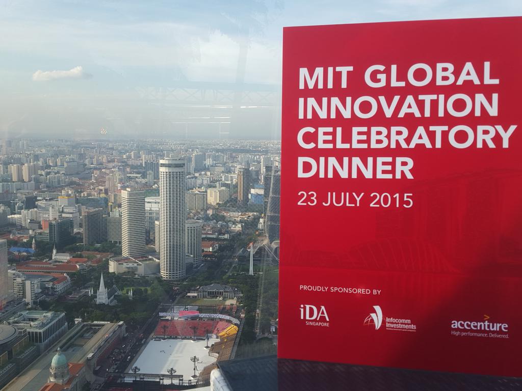 MITSloanExecEd's tweet image. RT @christinechoo14 View from #mitreap Global Celebratory Dinner. A beautiful Skyline of Singapore to end 3 day prgrm