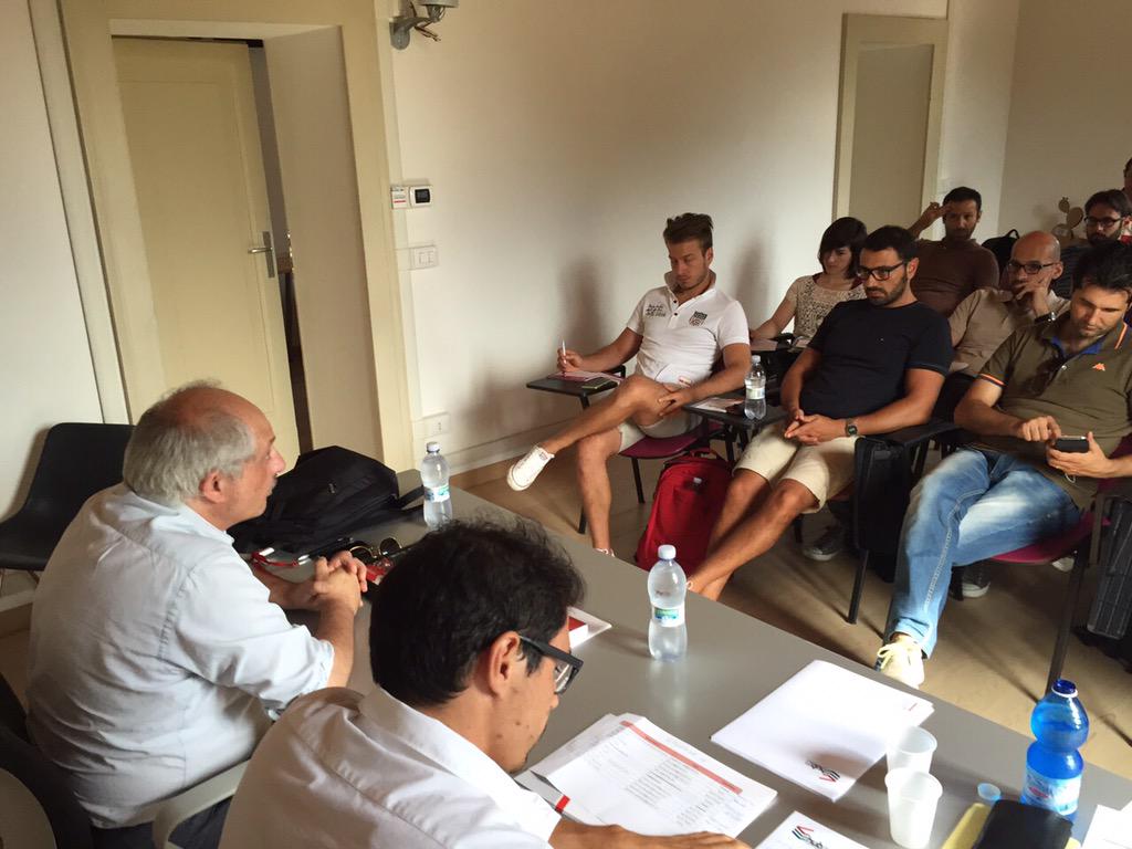 YeStartupAP's tweet photo. #SpeedAp conosce le #startup dell'edizione 2015 @emilabirascid @Hub21srl http://t.co/XwP0hyWQxK