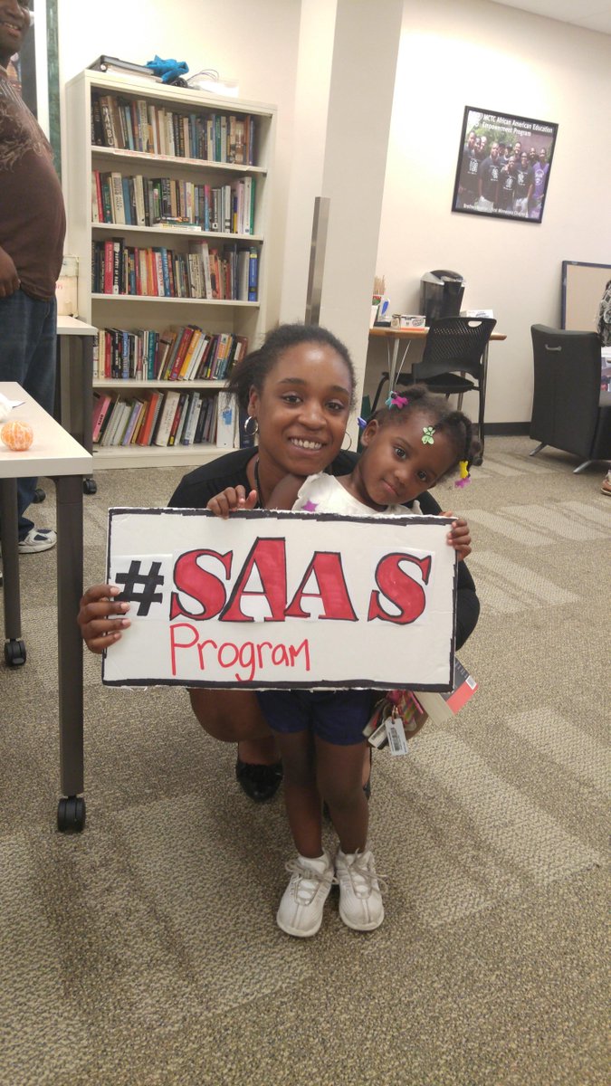 AMEMPLSCOLLEGE's tweet image. FAMILY LITERACY!!  #SAASPROGRAM  #AMEPROGRAM