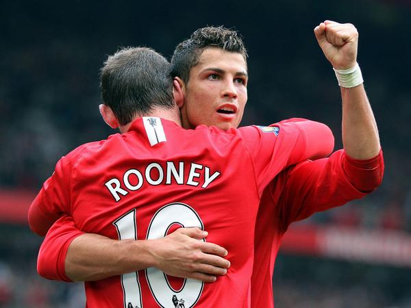 FootballFunnys's tweet photo. Wayne Rooney is always there. http://t.co/BV133VyGKt
