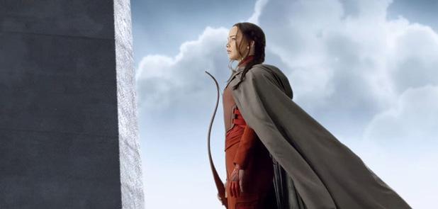 digitalspy's tweet photo. A brand new Hunger Games: Mockingjay trailer has arrived and it. Looks. Amazing. http://t.co/unSTATXXW5 http://t.co/cf1V07tzsl