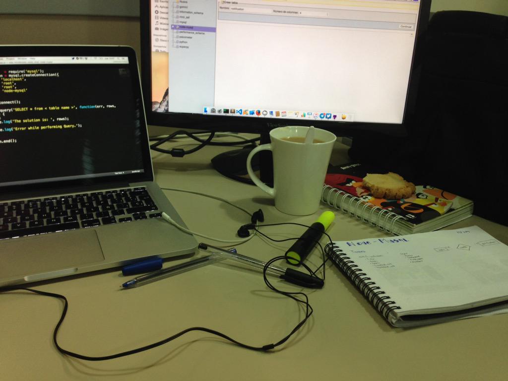 galileoguzman's tweet image. My morning setup #developertime #nodejs #coffee