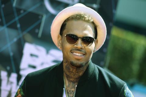 NBCNews's tweet photo. Chris Brown not allowed to leave the Philippines http://t.co/aYdrjuOrAG http://t.co/WcKbkhxgDE