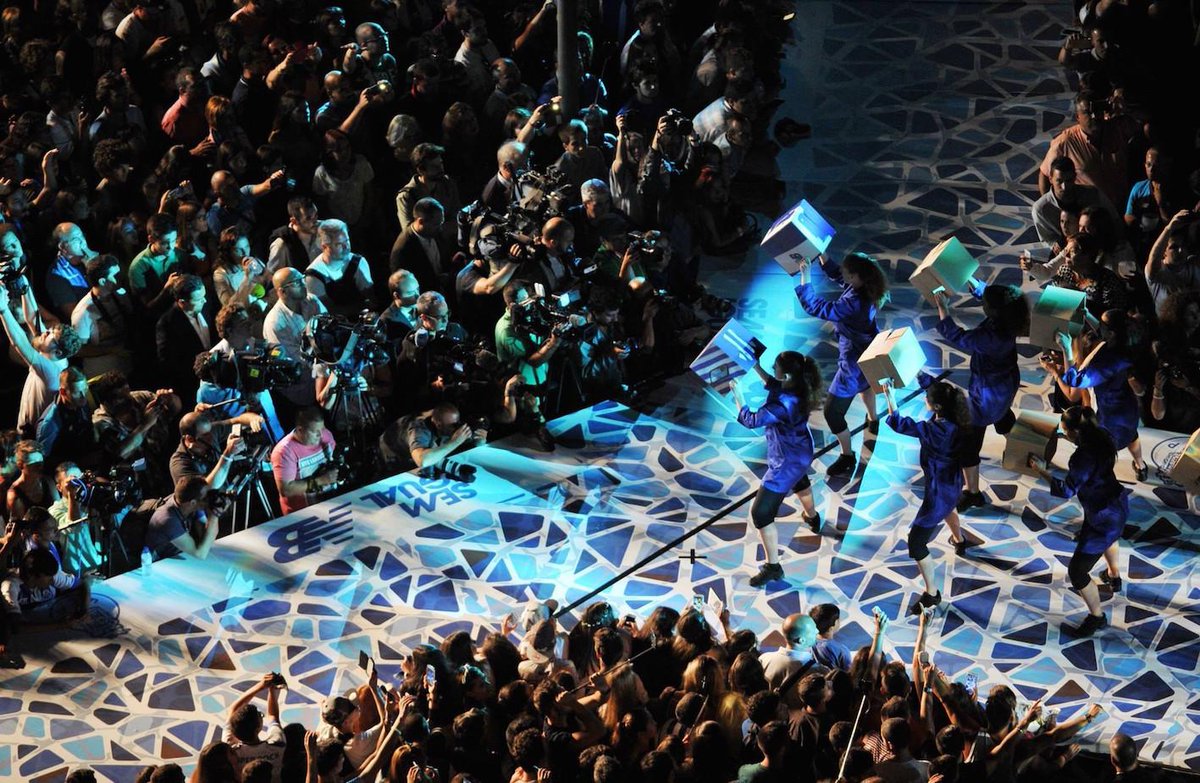 Floor media from <a href="/NeschenSupplies/">Neschen Supplies</a>'s takes centre stage at <a href="/NewBalance/">New Balance</a> show: buff.ly/1KmhoWh