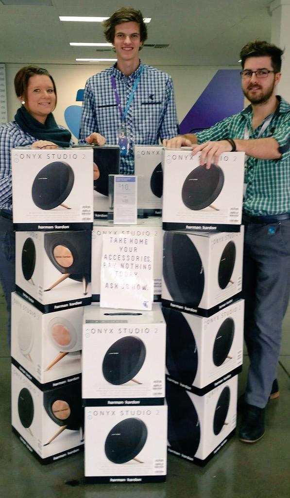 Telstra Business Centre Mildura is open Saturday's 9-2pm.