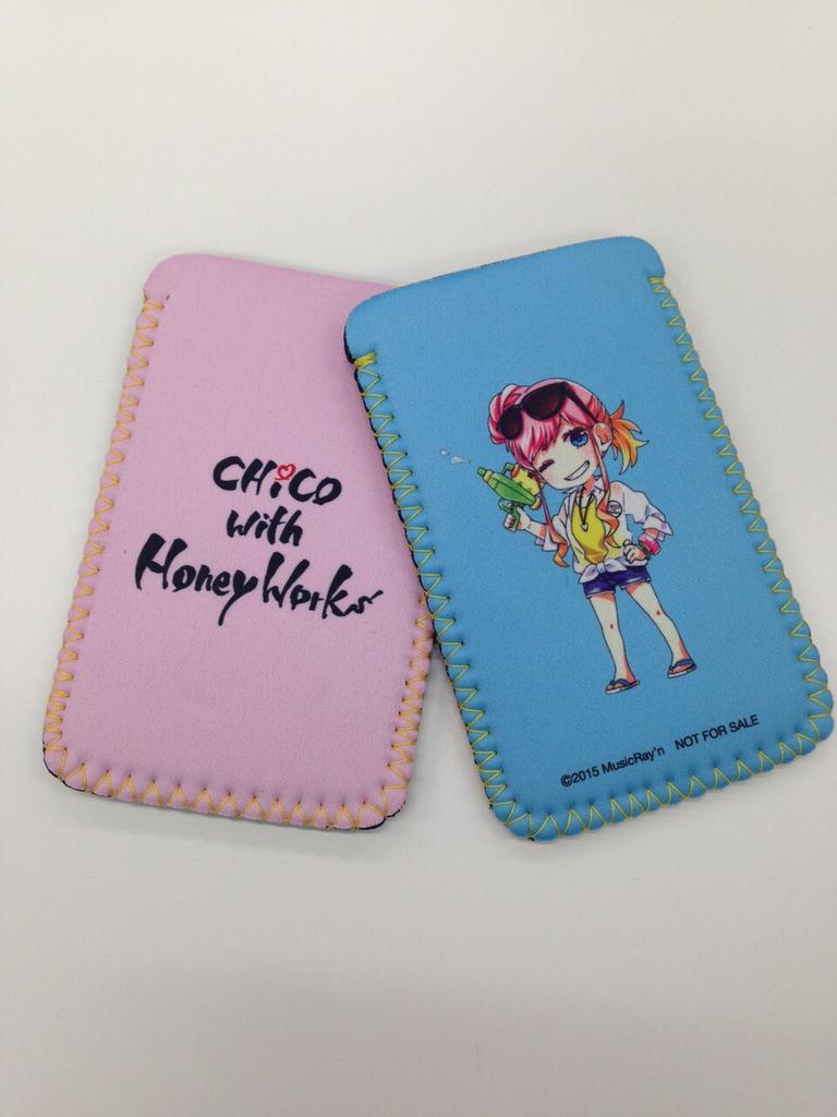 Chico 8 5に発売するプライド革命につく特典をチラっと Chico With Honeyworks盤は Chico マルチポーチ アニメ盤は エリザベス マルチポーチ かわいいよ Http T Co Xi9u41bfbp Twitter