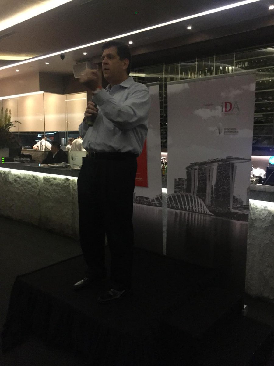 MITSloanExecEd's tweet image. RT @fiona_mit: @sstern_mit speaking at IDA #mitreap reception in 1-Altitude with @Ida