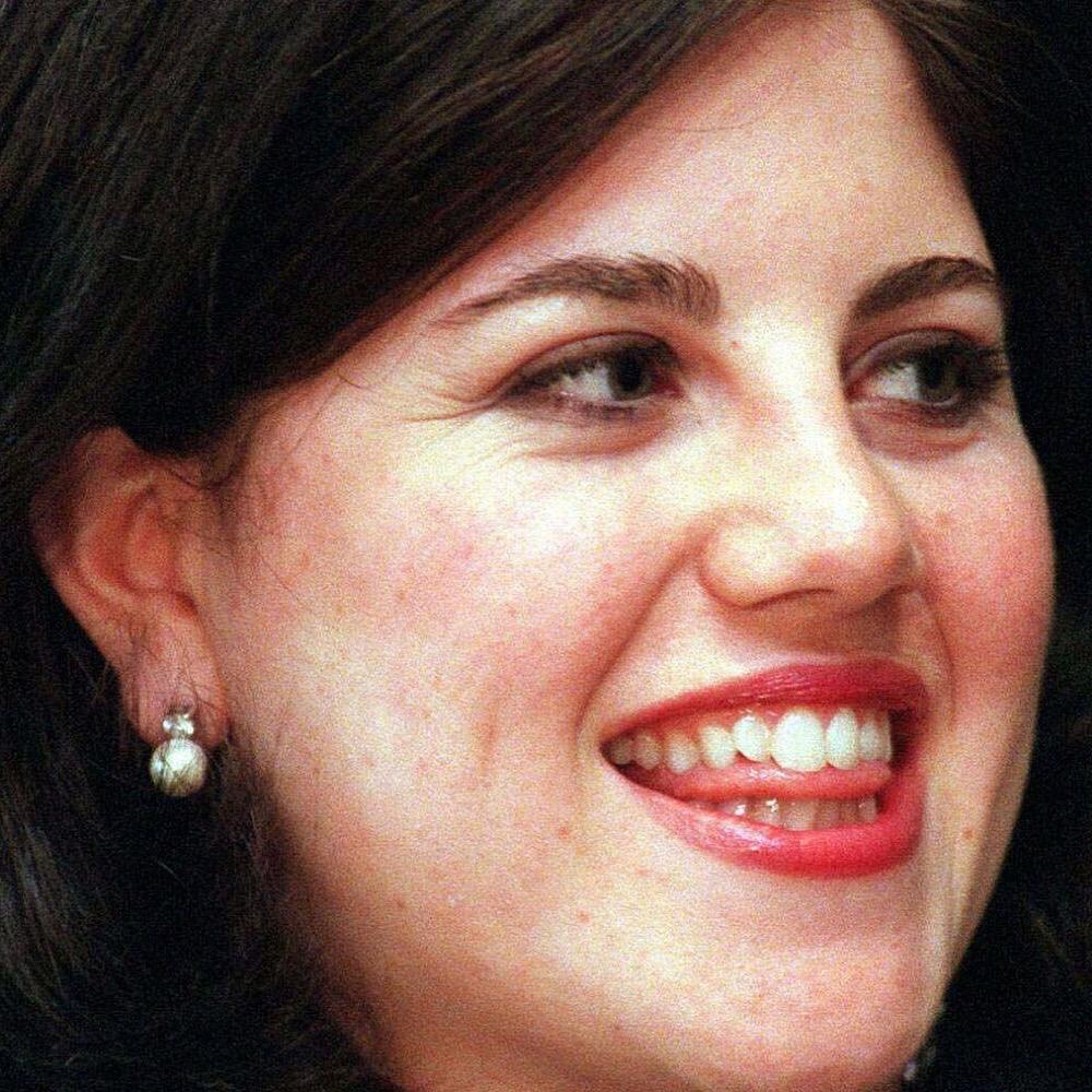 Happy birthday Monica Lewinsky government hoe all y\all hoes want to be like her 