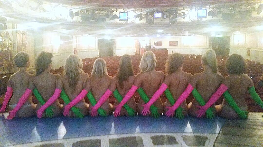 GabriellaW_uk's tweet photo. All in aid of Charity!
@WestEndBares @MammaMiaMusical #NovelloTheatre #Ladies #Bottoms http://t.co/GFanc72YV7