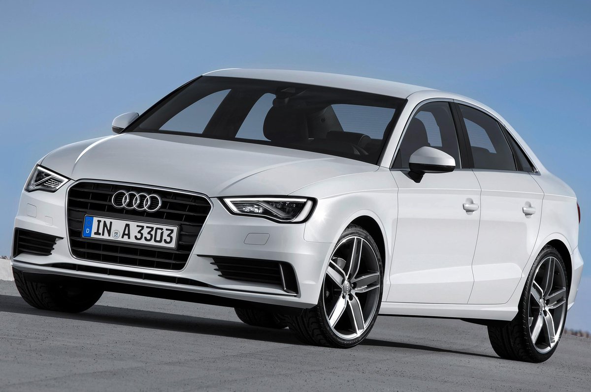 audipuneindia's tweet photo. From City Street Hurdles to Power Buster Racing track, Audi A3 knows how to handle it all…
#Audi #AudiA3 http://t.co/WcXu2DN8aU