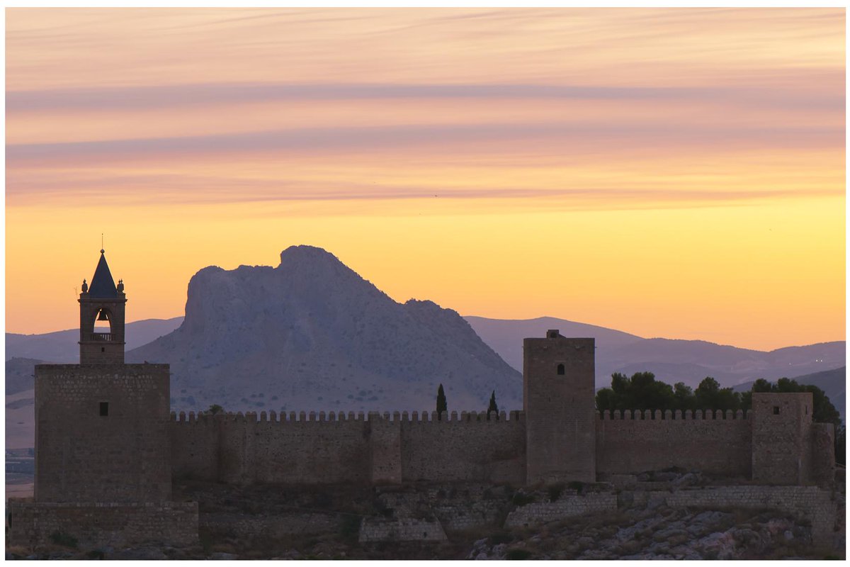 viveandalucia's tweet image. Wow! #lomejordetodos MT @tu_historia: Si quieres disfrutar de atardeceres bellos, ven a #Antequera