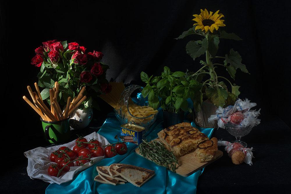 Photographer @KotrynaUlaPhoto asked migrants what meals they miss from home ow.ly/PZaXW