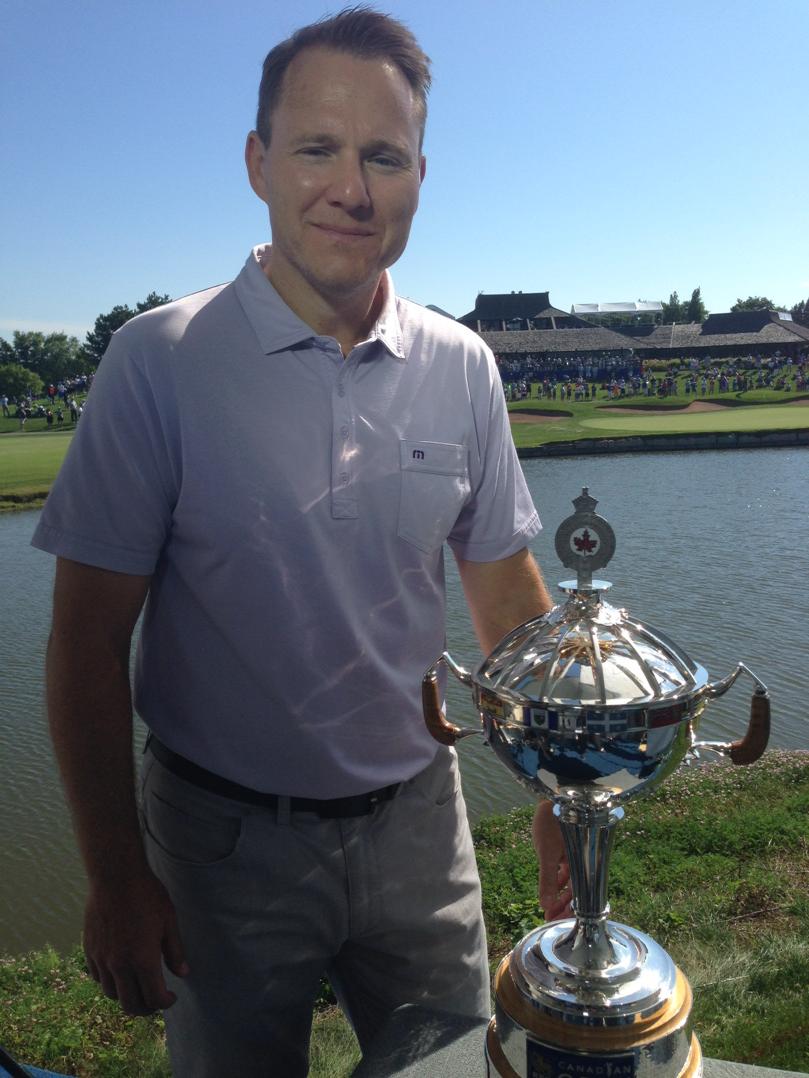 JayJanower's tweet photo. Here's hoping there's a handful of Canadians near this trophy come Sunday and one holding it by weeks end! #RBCO http://t.co/eQm7rnW2vt