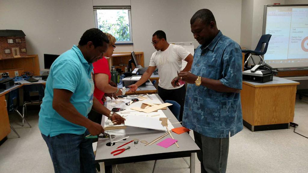 PG_CTE's tweet photo. Tech Ed teachers participate as their students would in Design Your Own Energy System PD @twalls6 http://t.co/bCkOmg3EFm
