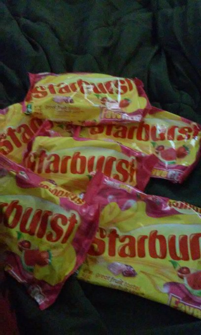 Any day you get this many starburst in the mail is a GREAT FUCKIN DAY! Thank you 😘 http://t.co/IwGK5<a href="/tag/moving"class="tags"><span>#moving</span></a>