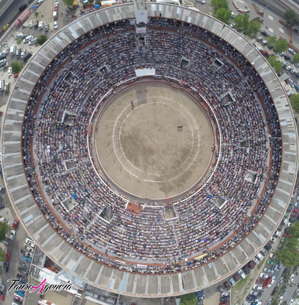 TauroCoberturas's tweet photo. Una manifestación en pro de los toros!
#Pachuca2015
Foto @TauroAgencia http://t.co/klBqOVU0fk