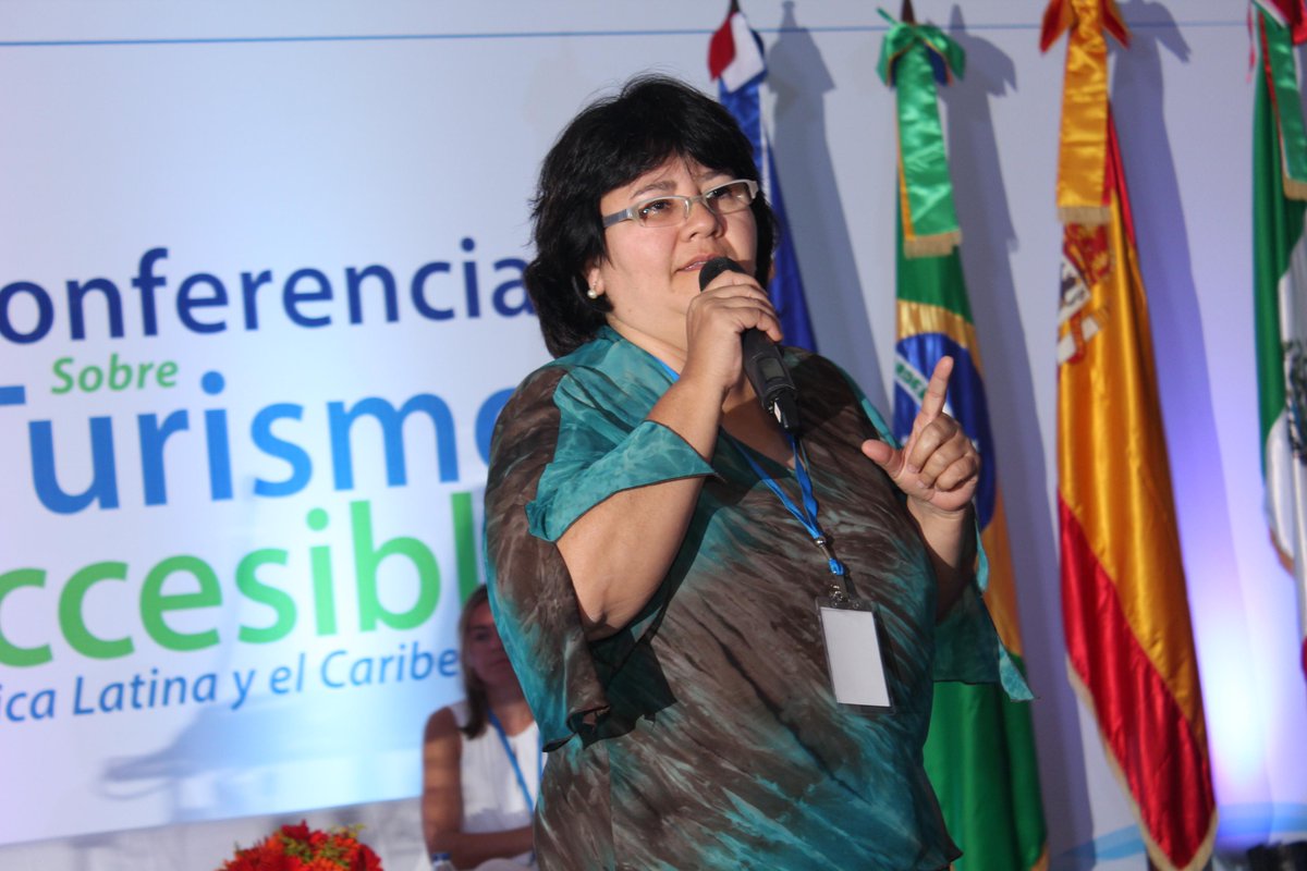 Veromarto's tweet photo. Fantástica la presentación de Brasil "@CONADISRD: Políticas de turismo accesible, Cristiane Ecker #CTA215  http://t.co/5tfwNnSLRG"