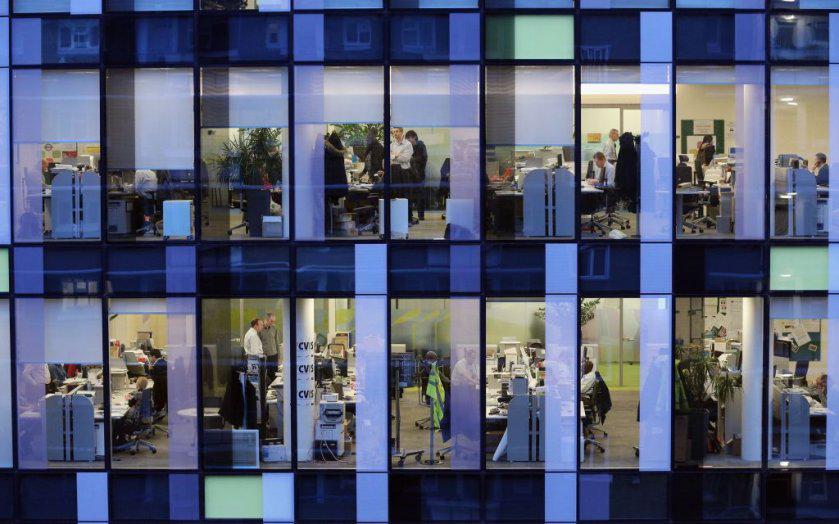 CityAM's tweet image. These charts show how working in London differs to other cities dlvr.it/Bcmbcf