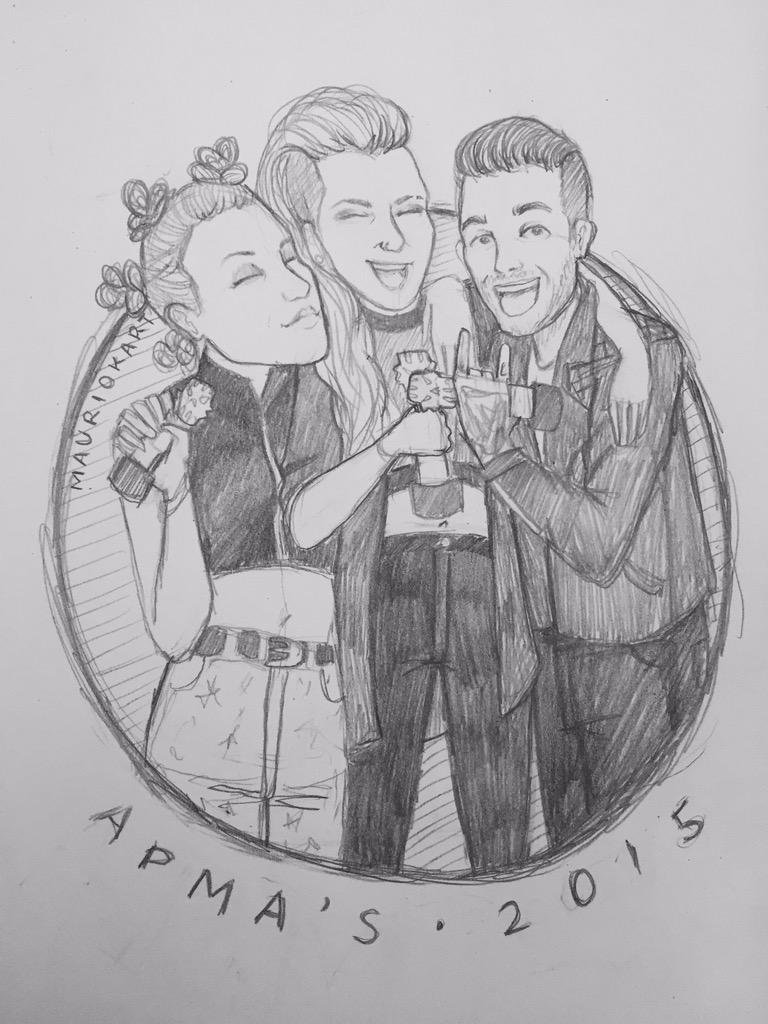 mauriokart's tweet photo. When all of ur favs win #APMAs! 🎉🎉🎉@yelyahwilliams @LYNNGVNN @JackSWS http://t.co/cnLzLVL0vC