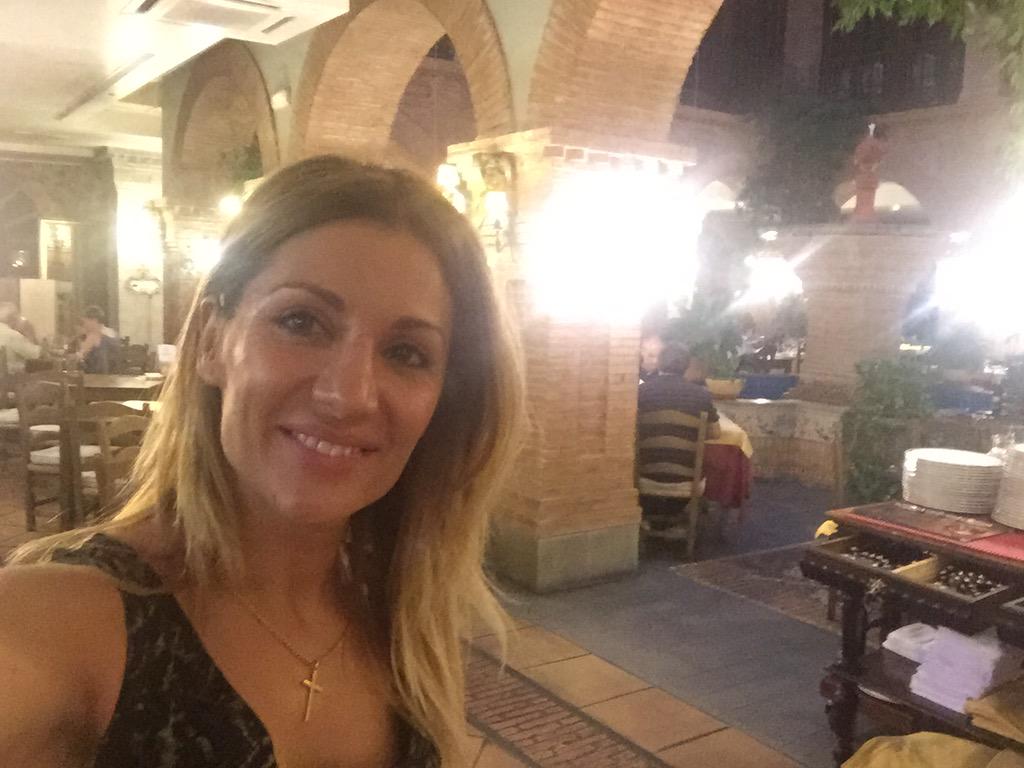 Nagore_Robles's tweet photo. Y como todas las noches, en La Pesquera Madrid @grupolapesquera 
El mejor restaurante de Madrid😉👌🏼 http://t.co/dSdLHJM4bs