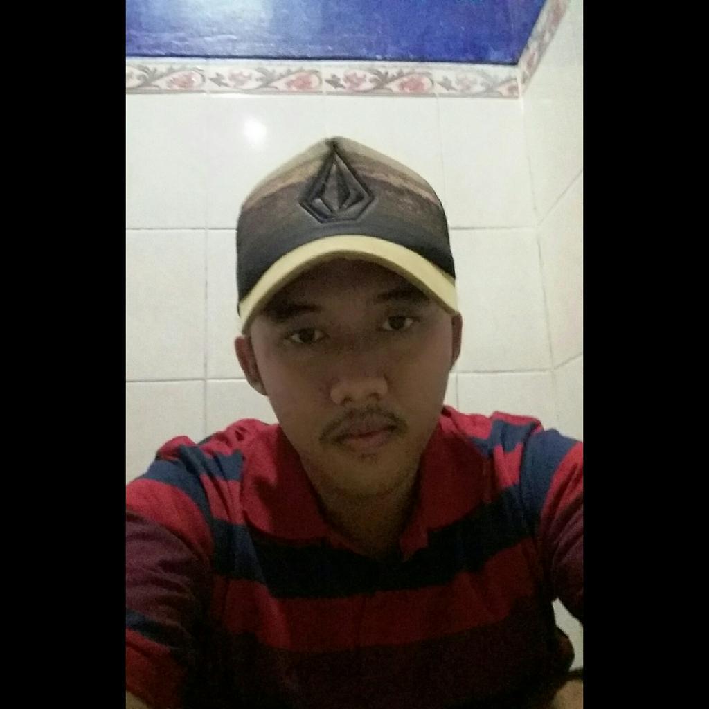 irfanditri's tweet photo. Kumis tipis😆 http://t.co/owsyYFka9t