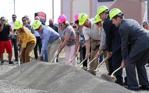 BAR BINGO TONIGHT 7pm, $50 IN PRIZES, $4.50 ANY VODKA!! RESERVATIONS 467-4267