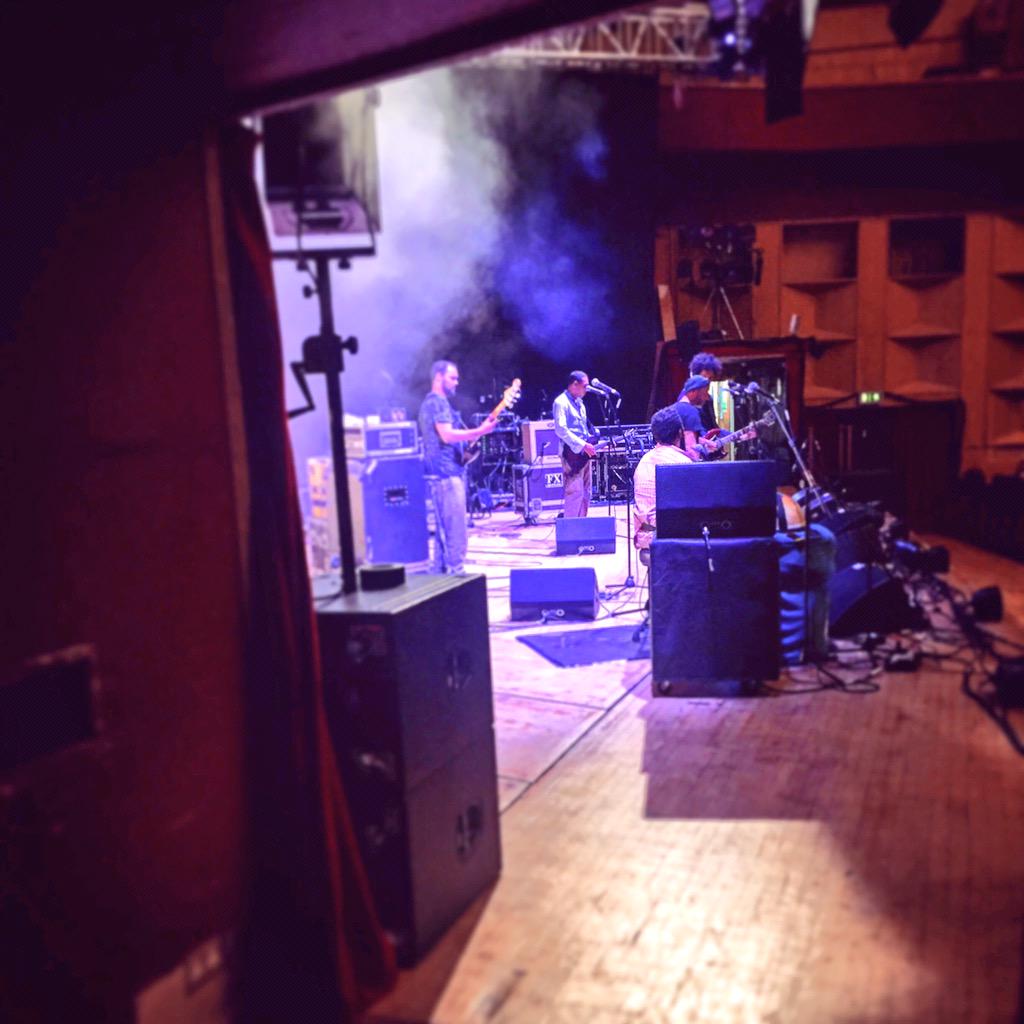 JamesGulliver1's tweet photo. Supporting Tinariwen tonight with King@SizeSlim at Fairfield Halls #tinariwen #kingsizeslim #dreamcymbals #muratdiril http://t.co/MgNXZn886t