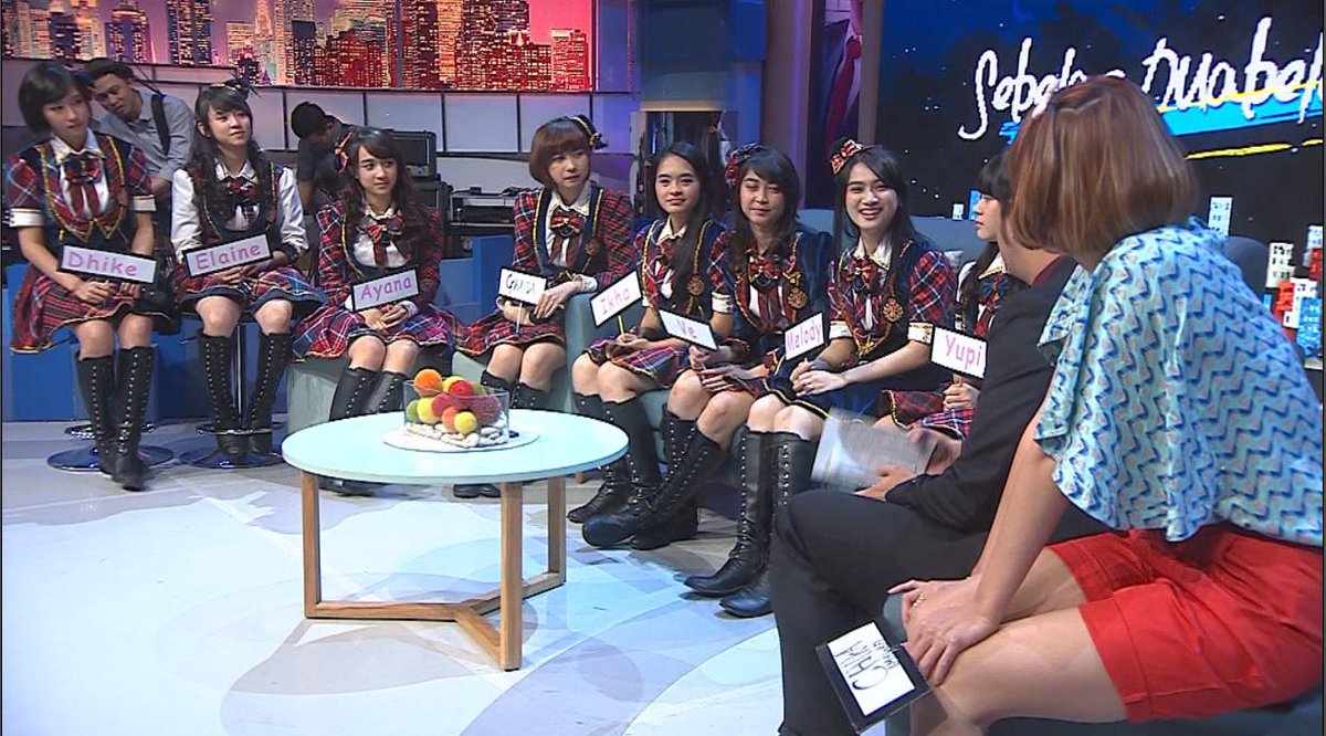 KompasTV's tweet photo. Siap mengobrol bersama @officialJKT48 di #Sebelas12 bareng @pandji? Yuk, tonton @Sebelas12Kompas sesaat lagi http://t.co/kyV1rV2obV
