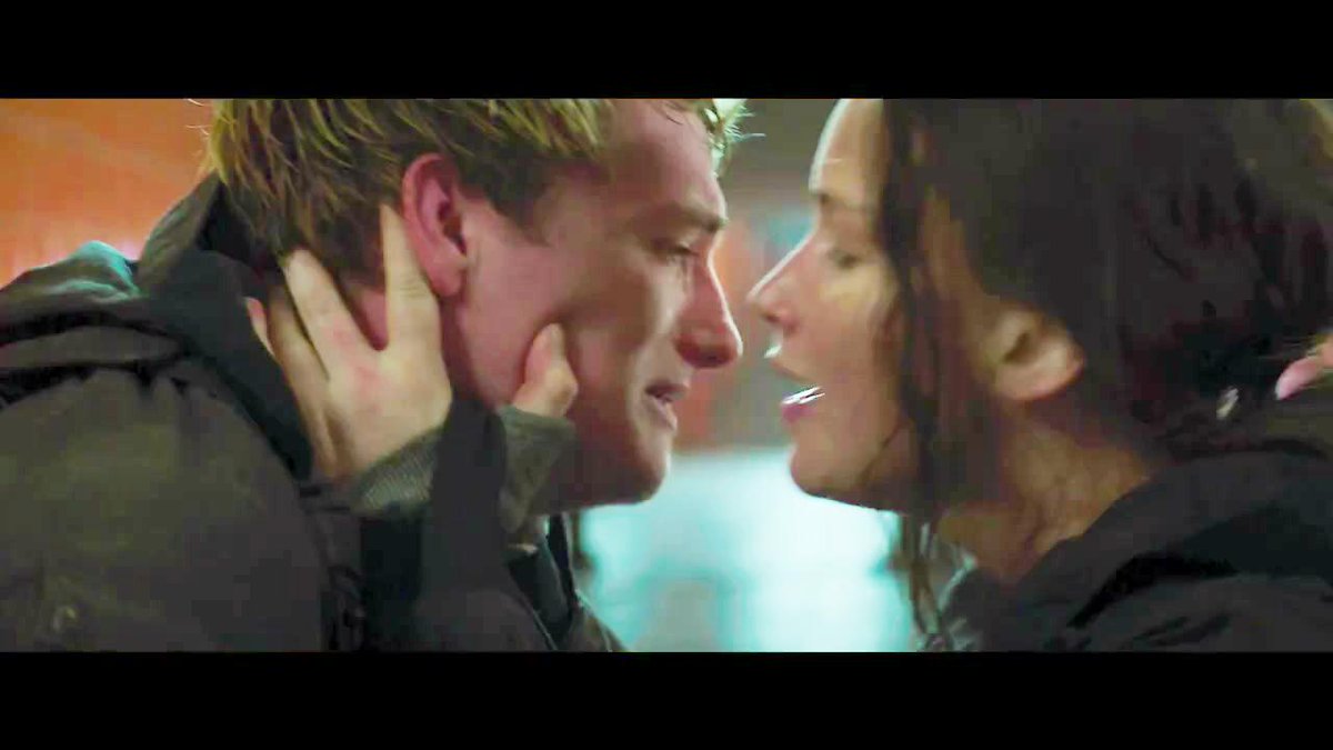 mellarksmemory's tweet image. the one scene that saved my soul #MockingjayPart2Trailer