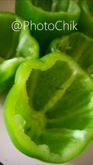 Morning 😊. Getting stuffed peppers ready for the slow cooker. http://t.co/C12QE8AYiy<a href="/tag/mvsales"class="tags"><span>#mvsales</span></a>