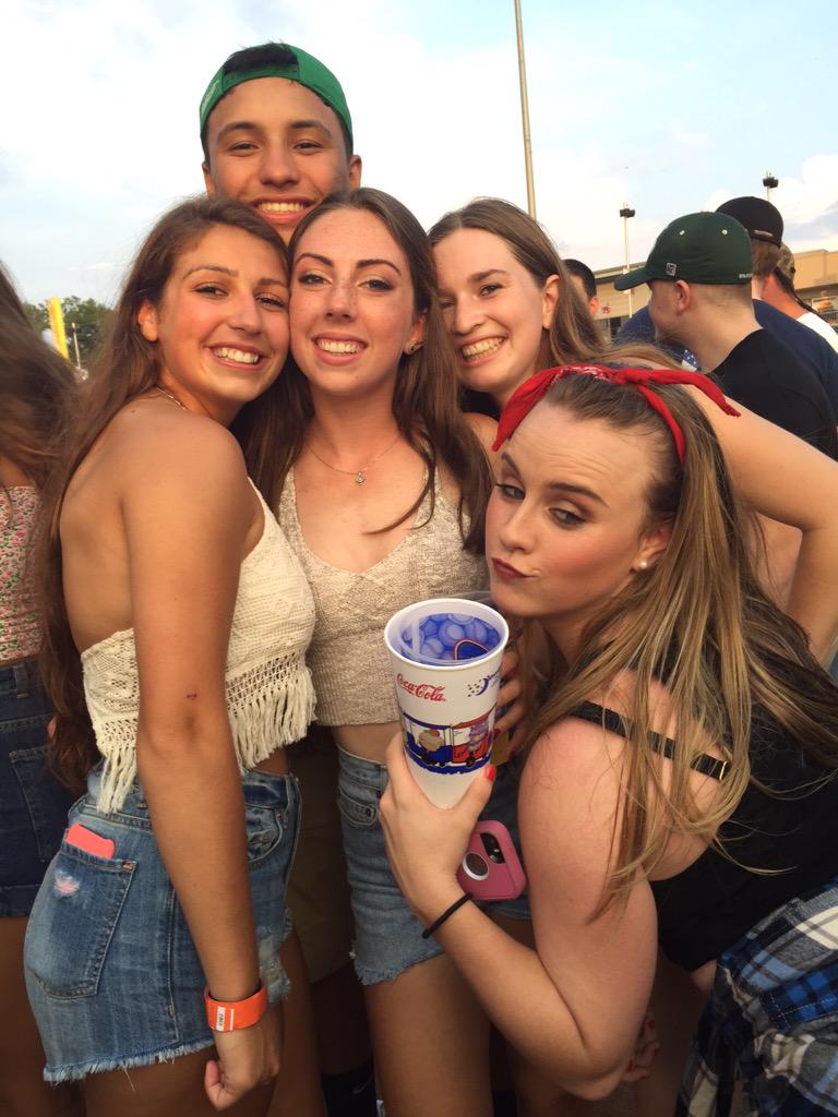 KehoeHope's tweet image. Happy birthday @jordanr723 I hope you have the best day ever!!! ❤️🎉 #replychug