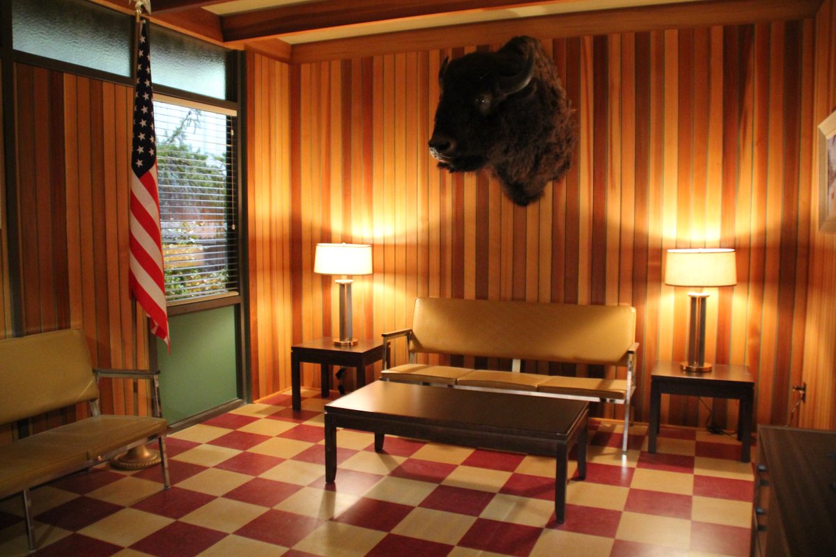 #WaywardPines favorites #productiondesign <a href="/chad_hodge/">Chad Hodge</a> <a href="/blakecrouch1/">Blake Crouch</a> <a href="/MNightShyamalan/">M. Night Shyamalan</a> #lastlooks