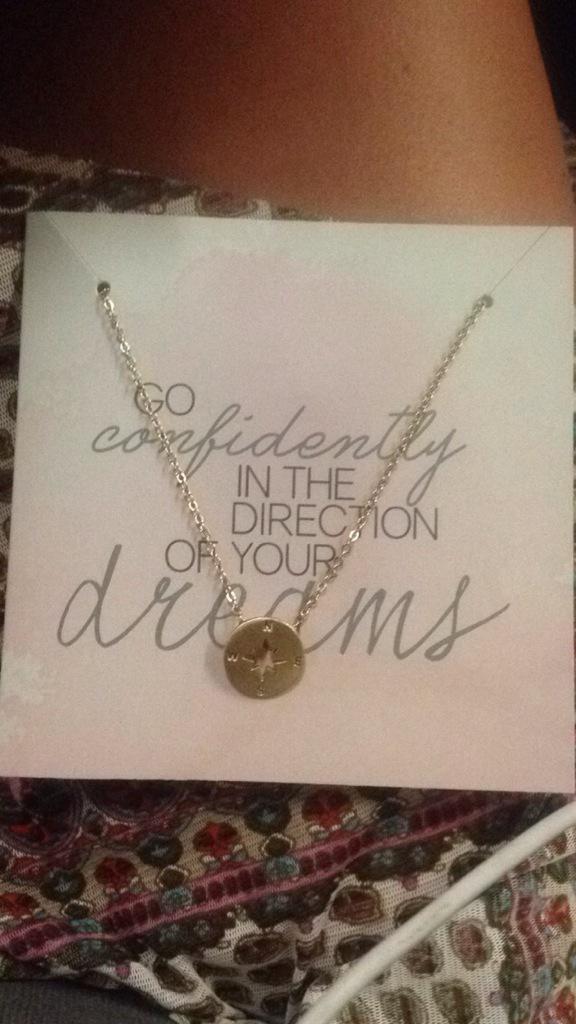 jill_dresser's tweet photo. @acassidyy @francescaburlin @MCthetaphialpha got mine too girl! #ThetaPhiThursday #sisters http://t.co/1PHoHhBgkk