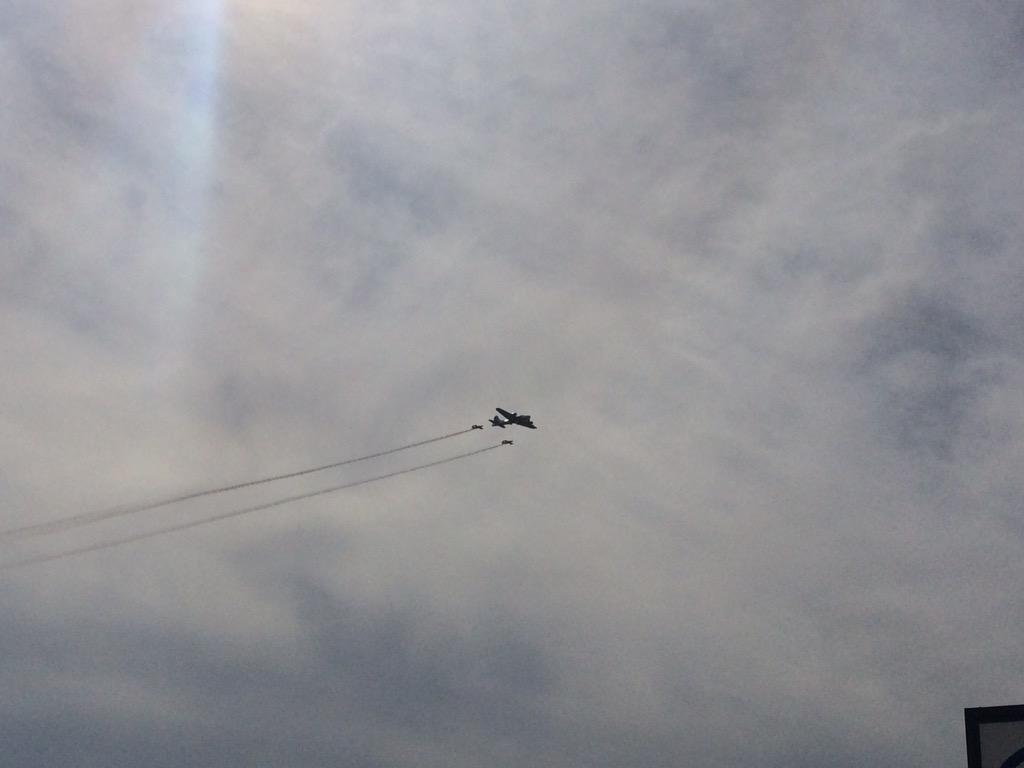 KaellaDoty's tweet photo. Planes are arriving in #Lethbridge for the @AlbertaAirShow. Twilight show tomorrow at 7pm and Saturday show at 1pm. http://t.co/uaaN4b6PMJ