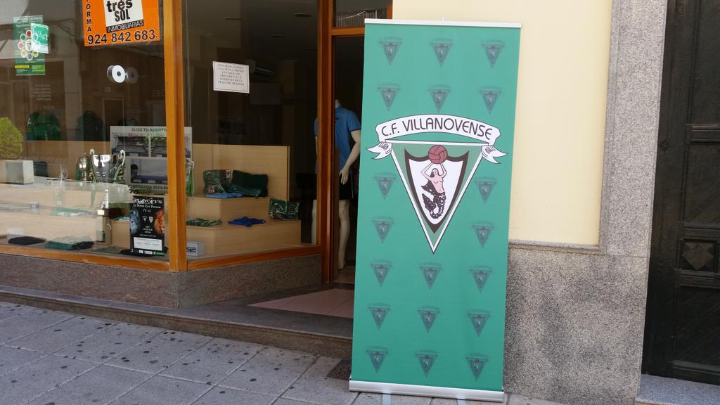 cfvillanovense's tweet photo. Esta tarde abrimos nuestra Oficina de Abonos a las 19.30 h en la calle de los baldosines!

#Contigomasgrandes http://t.co/aOrVWpPdAW