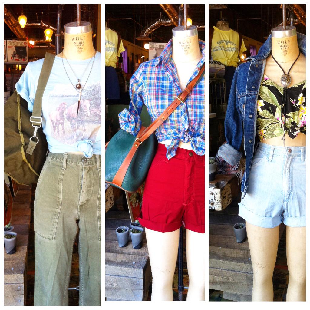 becomeHOOKED's tweet photo. #hooked #becomehooked #vintage #highwaisted #wrangler #levi #horses #dooneyandbourke #military #croptop #floral http://t.co/XZs59nKFBK
