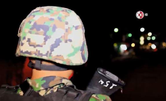 nmas's tweet photo. La Armada de México patrulla las calles de los municipios más peligrosos del Estado de México http://t.co/ItefxhuJt0 http://t.co/cIfvvHQwkU