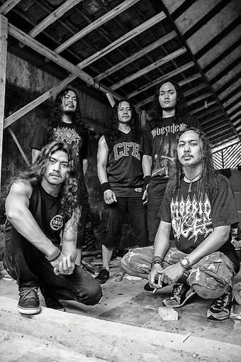 Lagu terbaru Beside (<a href="/BESIDEofficial/">BESIDE</a>) 'Dead of War' sudah dapat diunduh reverbnation.com/q/60jn1y