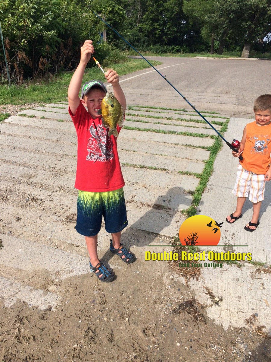 Holy #BlueGill! Check out this 3/4 pounder that Trent caught with Wyatt!
#Sunny #Fishing #PanFish #PumpkinSeed #Fish
