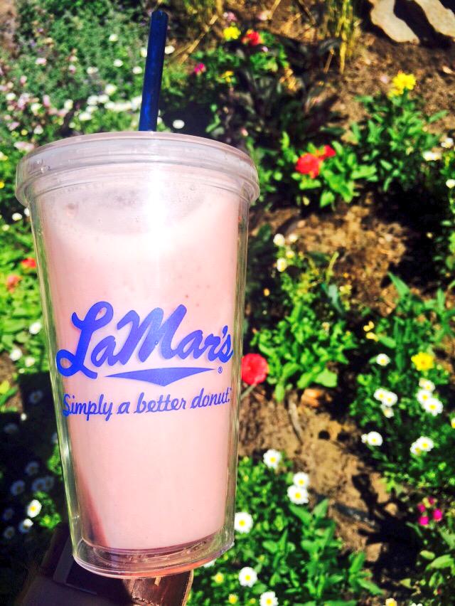 LaMarsDonuts's tweet photo. Stay cool this summer! RT this by Fri morning and u could win a LaMar's cold cup + a DOZEN DONUTS. Must follow to win http://t.co/JJGNYoKoIF