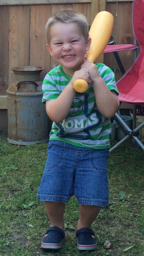 DiamondDawgOps's tweet image. He got pretty jacked when I gave him the green light in a 3-0 count!
#MiddleOfTheOrderBat
#2030Grad