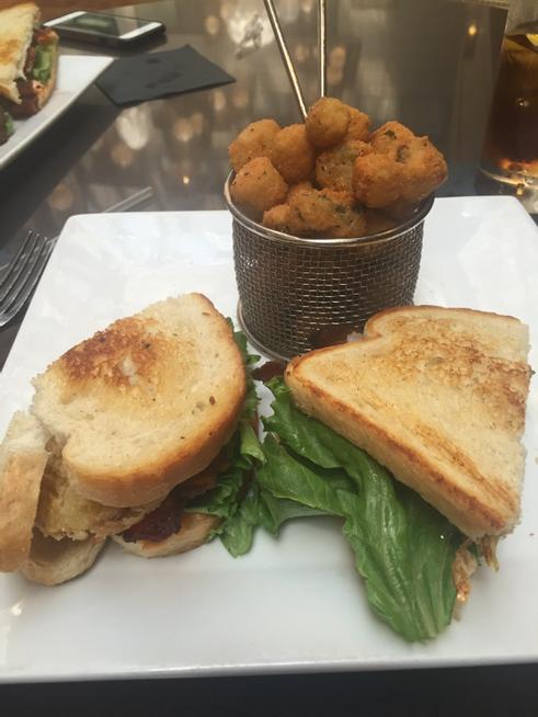 MattKennellMSD's tweet image. Amazing fried green tomato BLT @MarriottColaSC @ChefDaddy