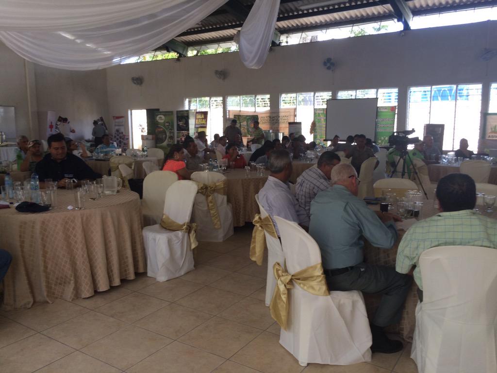 FaufajFausto's tweet photo. Participación de CONAP Oriente en las jornadas por la resilencia en Zacapa, ciudad http://t.co/vcVVshl6Ta