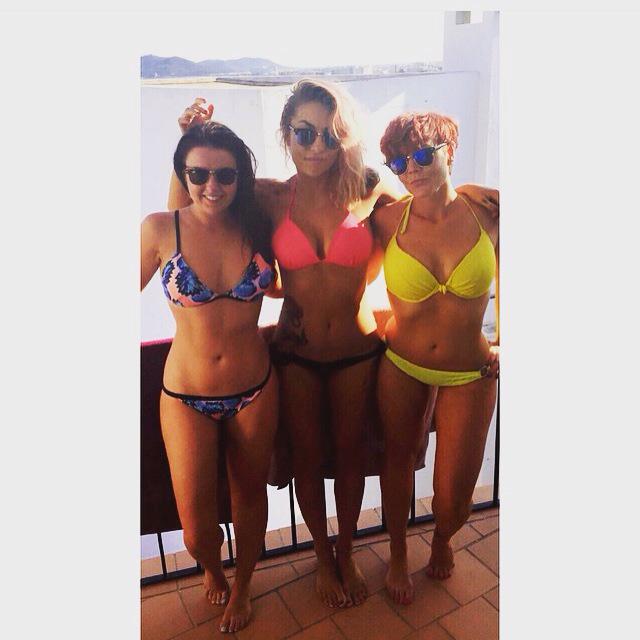 jodiekeeling's tweet photo. Wish I was back in Ibiza 👙😎 http://t.co/m4UuHjC2hq