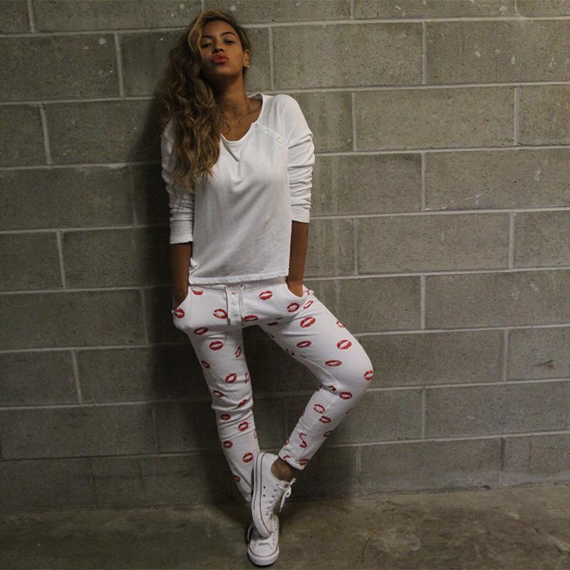 BeyonceDiario's tweet photo. 💋💋💋 http://t.co/UrWmXY7TaV