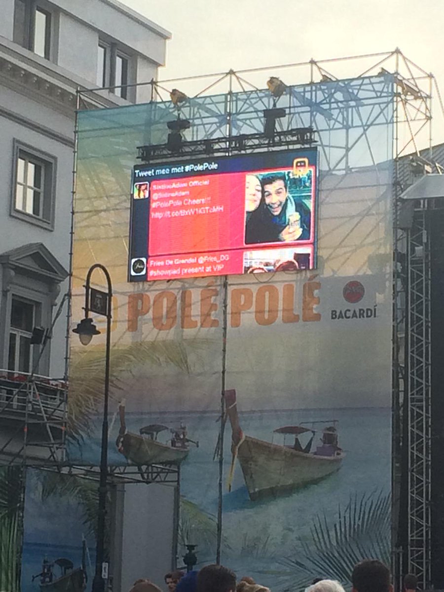 greyllaume's tweet photo. @SixtineAdam #PolePole #inception http://t.co/oYKsKCZ6v8