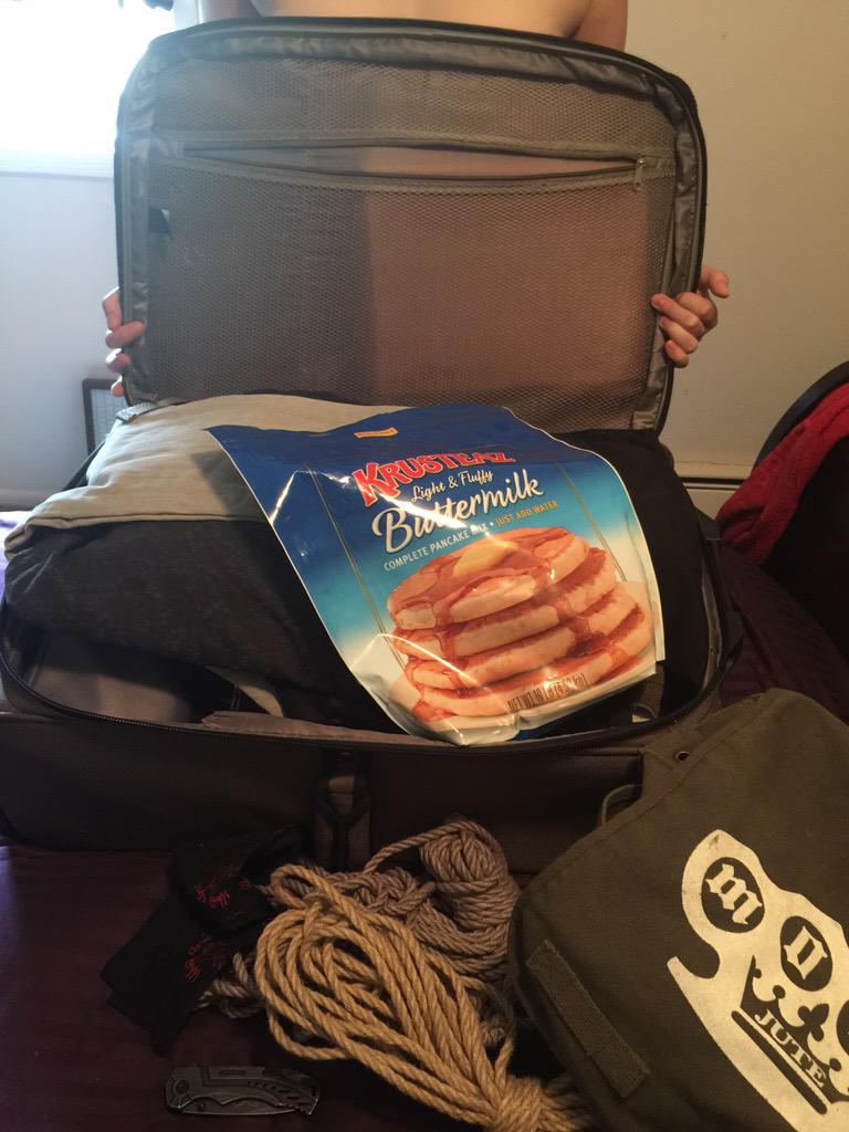 GrueCakes's tweet photo. Packing for the BaltimoreGrue? Take me with yoooouuuu! I don't weigh much any more... http://t.co/xJuWTANMxx