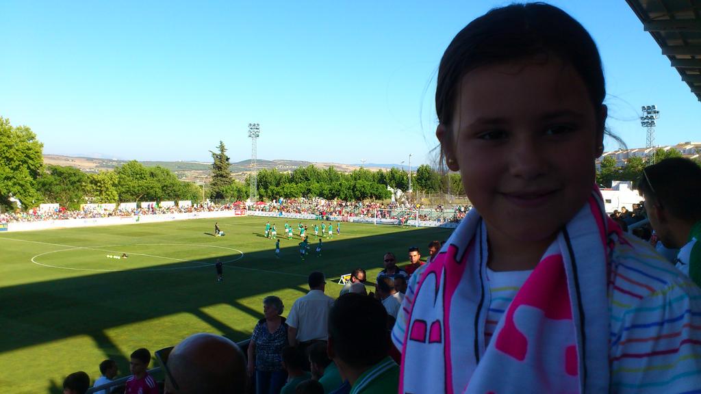 Primer vez viendo al <a href="/RealBetis/">Real Betis Balompié 🌴💚</a> sueño cumplido y ad+ con los piezas <a href="/Manolodo0/">Manuel Dorado</a> <a href="/gavigonz/">Jaime Gavilan</a> <a href="/weah_betico/">Samuel</a> <a href="/MakinaJumpy/">MakinaJumpy</a>