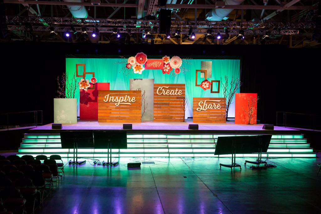stampinup's tweet photo. That's a wrap on our opening general session. How incredible is this year's main stage set?! #InspireCreateShare2015 http://t.co/iMC8LBLLTI